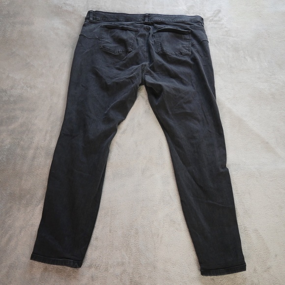 Torrid Bombshell Skinny 22R Black Premium Stretch High Rise Destructed Jeans - Picture 4 of 12